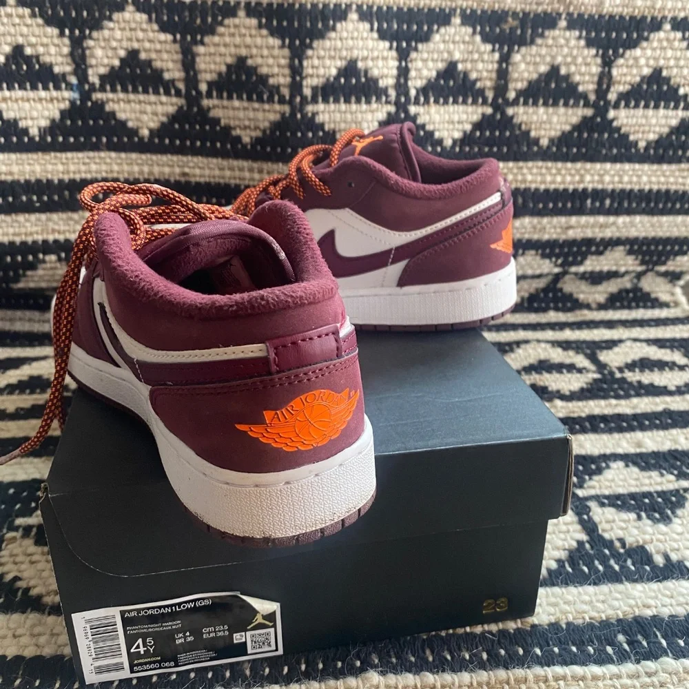 Jordan Low GS - Picture 3 of 3